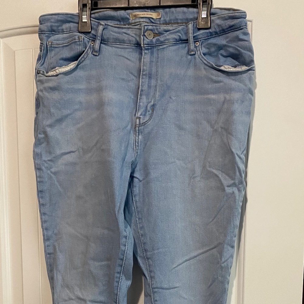Levi jeans